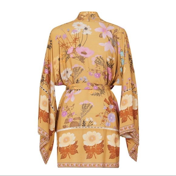 Wild Blooms robe | Spell and the Gypsy Collective - Picture 6 of 13